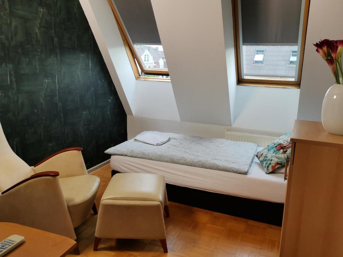 V Hostel Warszawa Zewnętrze zdjęcie