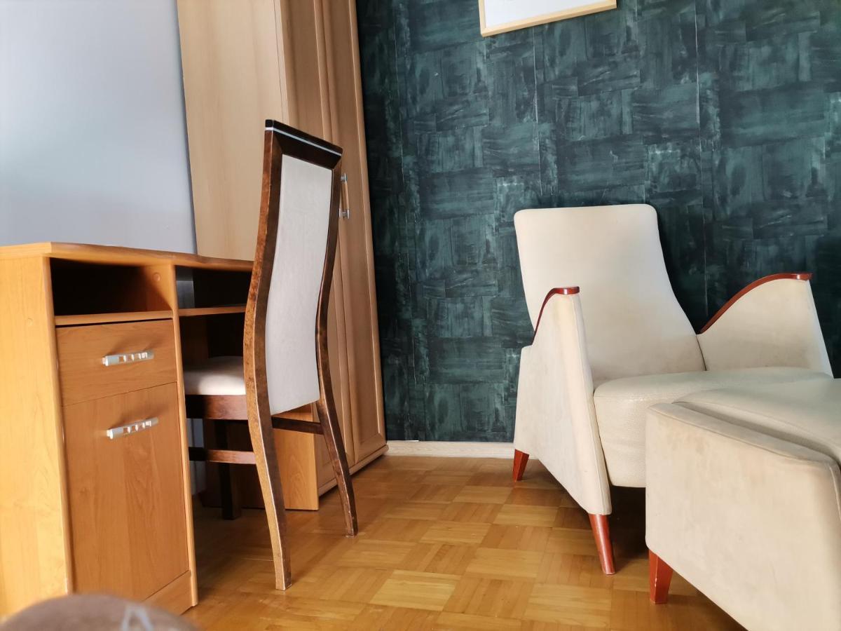 V Hostel Warszawa Zewnętrze zdjęcie
